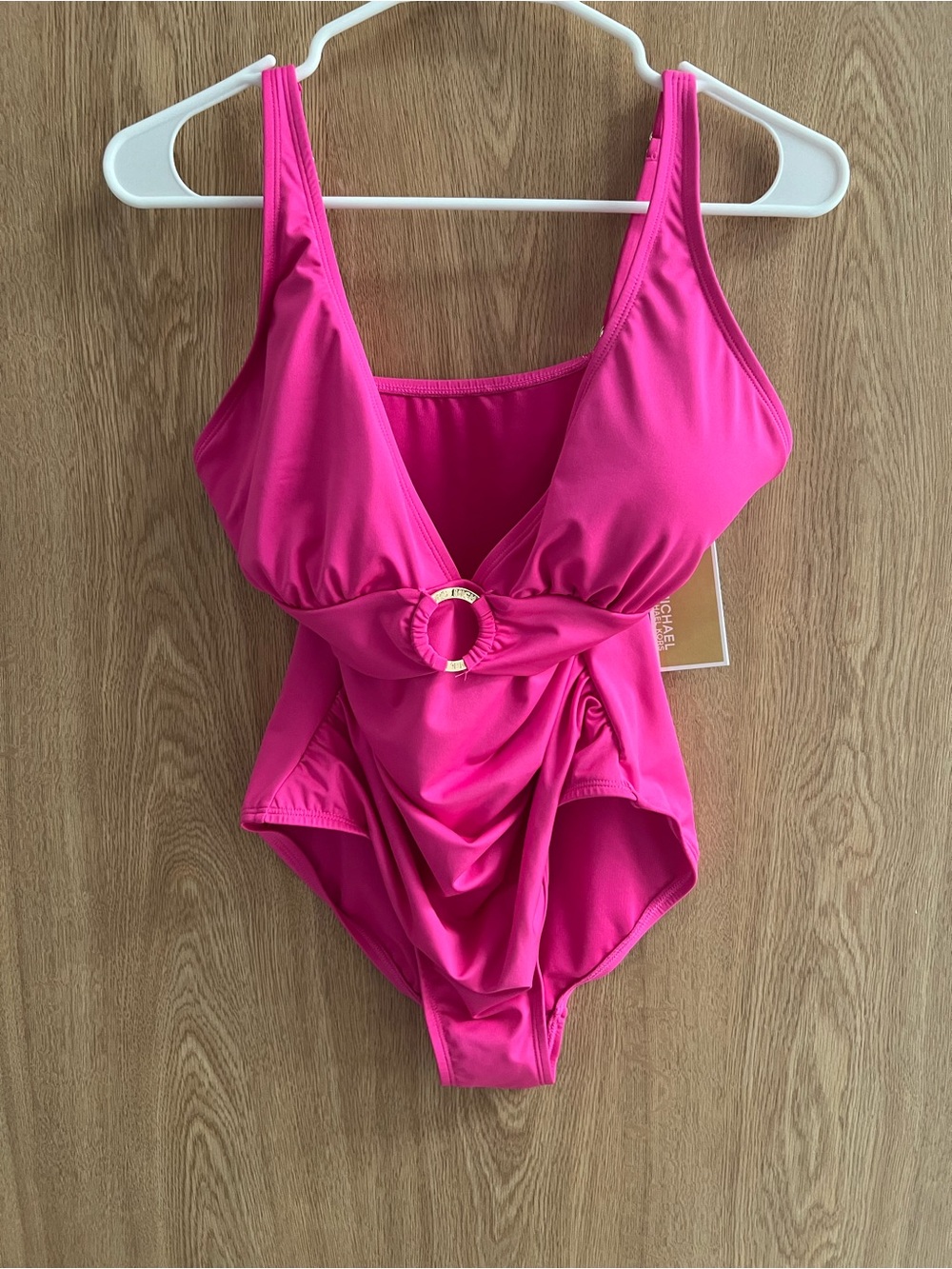 NWT MICHAEL KORS ULTRA PINK ONE PIECE V-NECK FRONT DETAIL SWIMMING SUIT SIZE 12